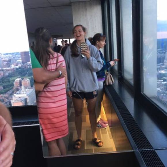 Meet your Posher, Laynee - Picture 1 of 1